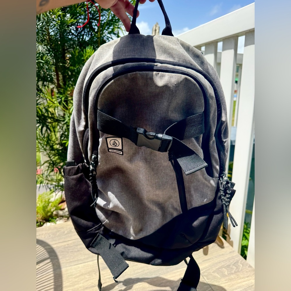 Volcom Skate-Style Backpack | Gray | Clean & Functional - Picture 1 of 2